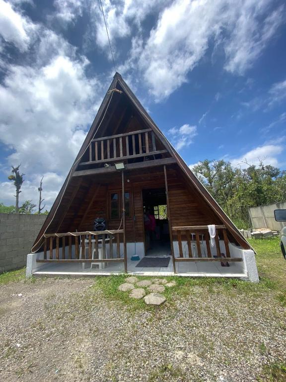 Chalé Pedrado Baú - Foto da Galeria - Rod. Mun. Ana Chata, s/n, São Bento do Sapucaí - SP, 12490-000